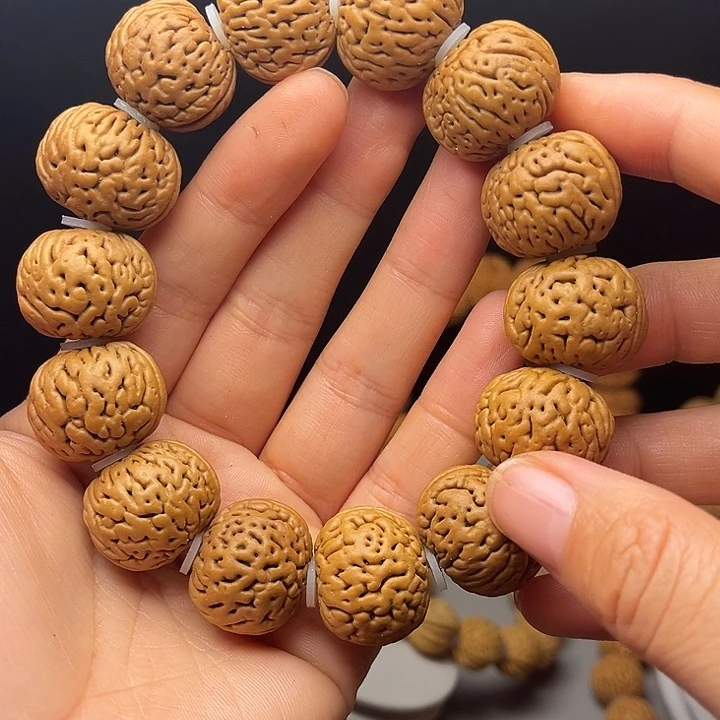 流***水吊坠桃核桃核手串