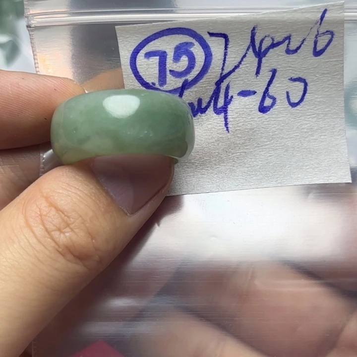 定制翡翠未镶嵌明天