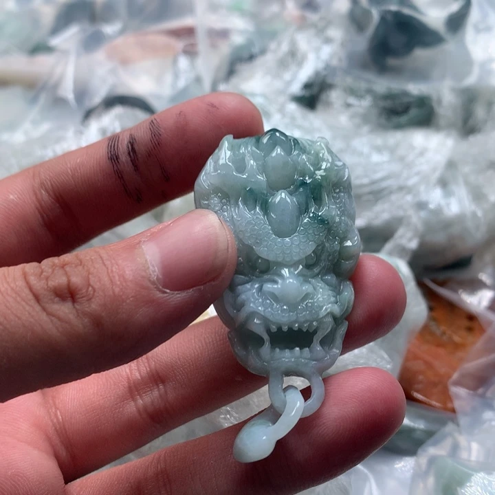 翡翠未镶嵌颈饰保真天然a货翡翠