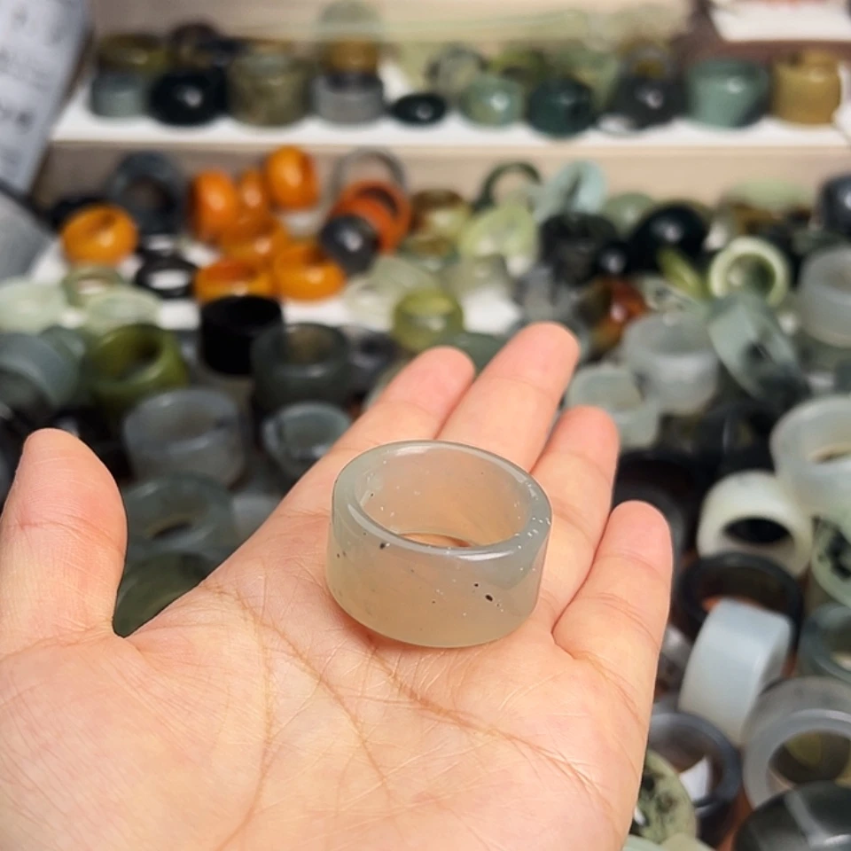 【闪购商品】未镶嵌蛇纹石玉戒指