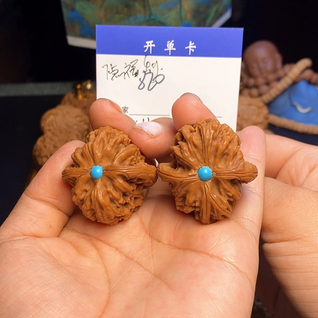 桃核吊坠霞云岭36镶嵌s