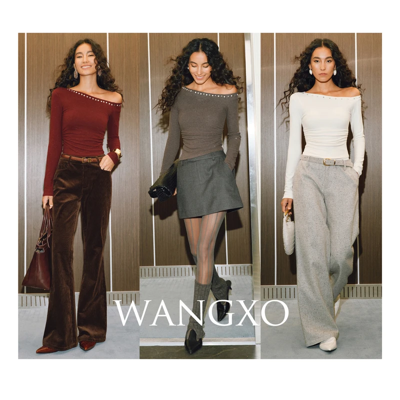 WANGXO 露肩斜领烫钻珍珠抽褶针织上衣 2431319W