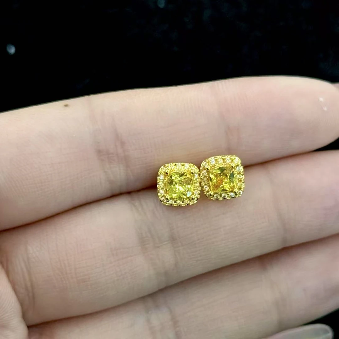 【CZ】黄金爆闪方糖水晶 设计精美耳钉- 赠耳堵