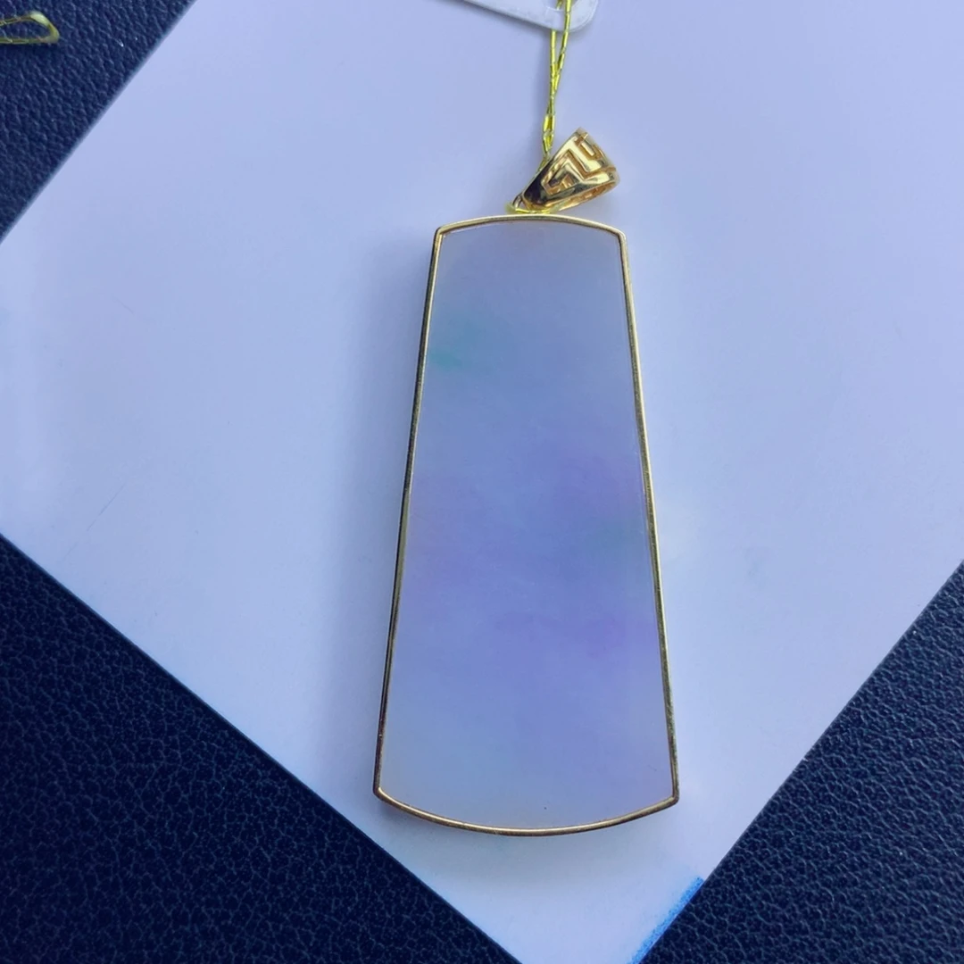 落***花翡翠未镶嵌颈饰无事牌