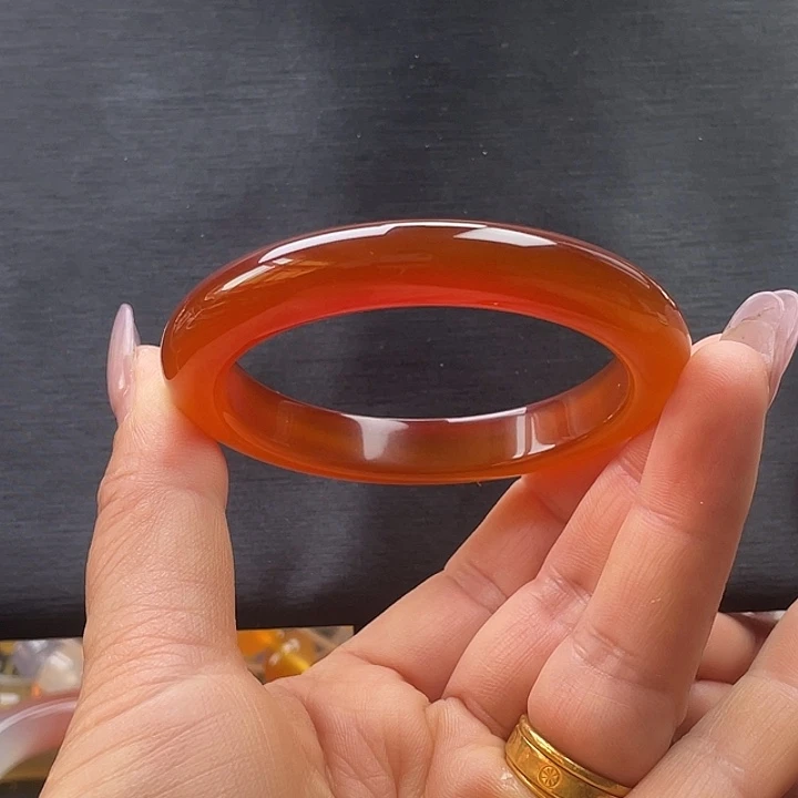 玛瑙/玉髓未镶嵌手镯渐变57.4