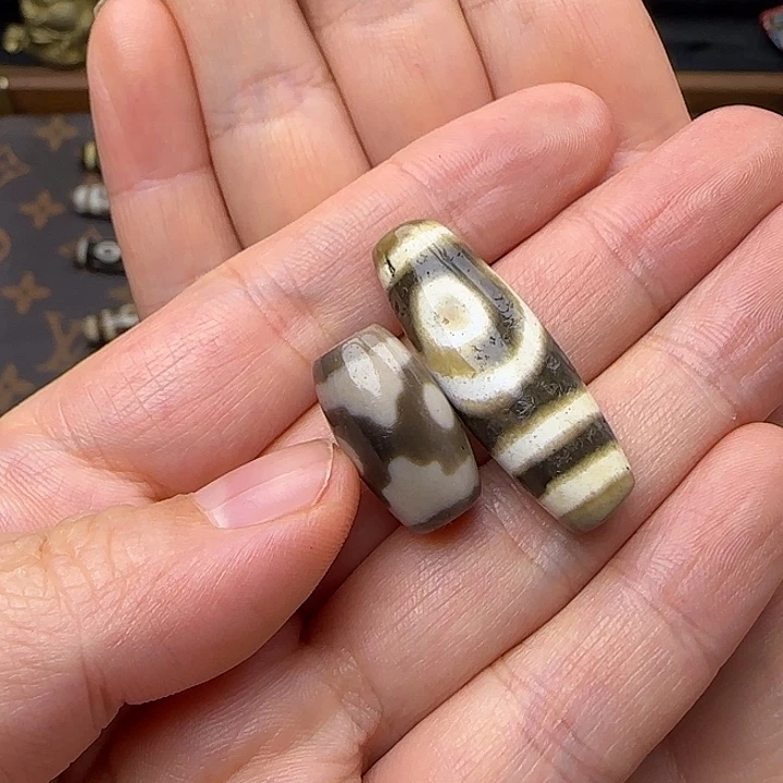 【闪购商品】未镶嵌颈饰玛瑙/玉髓奔*霸吊坠