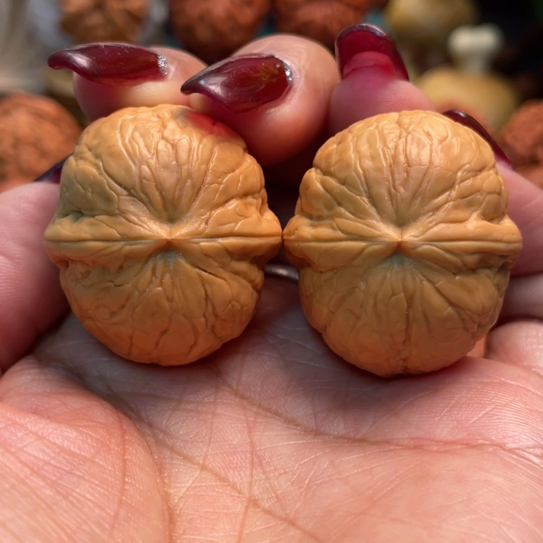 把件文玩核桃蛇皮球