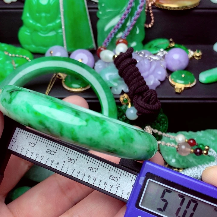 翡翠未镶嵌手镯手镯