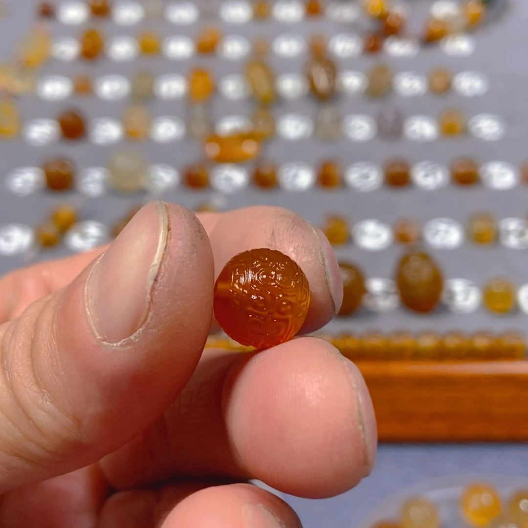 灵***灵玛瑙/玉髓合金颈饰珠