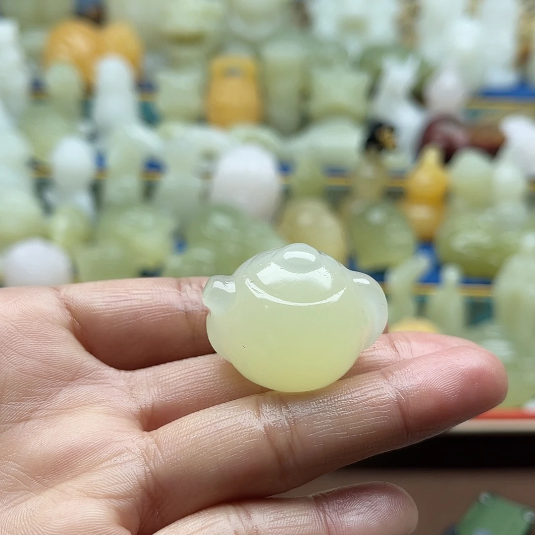 用***7玉天然桌面小摆件