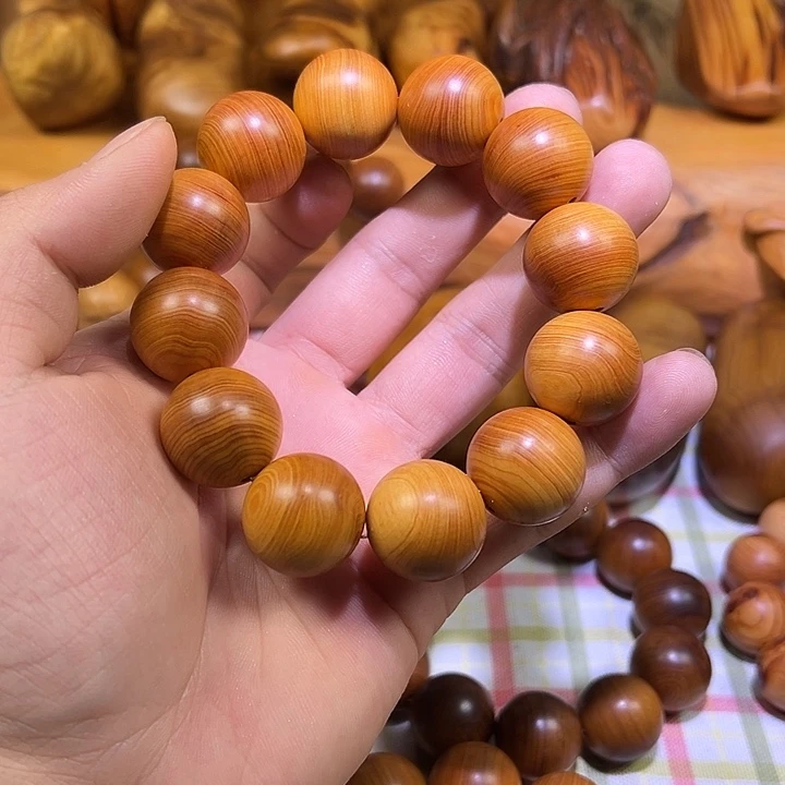 柏木（崖柏）陈化老料手串把件