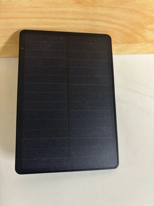 9新  裸包无配件的太阳能板（有瑕疵）完美主义者勿拍