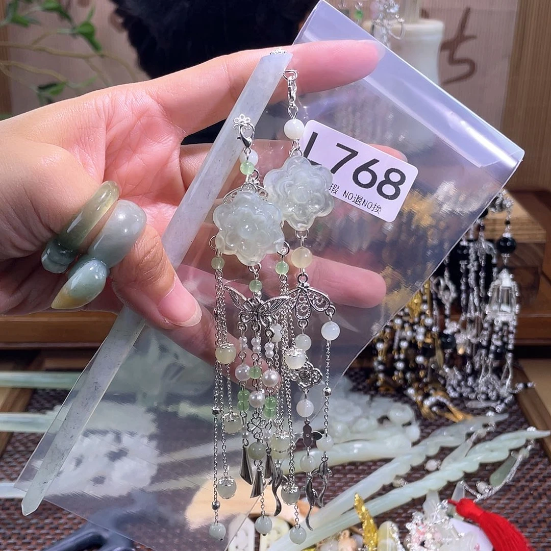 吴***雪合金蛇纹石玉发饰