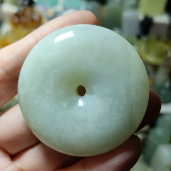 岫玉未镶嵌平安扣