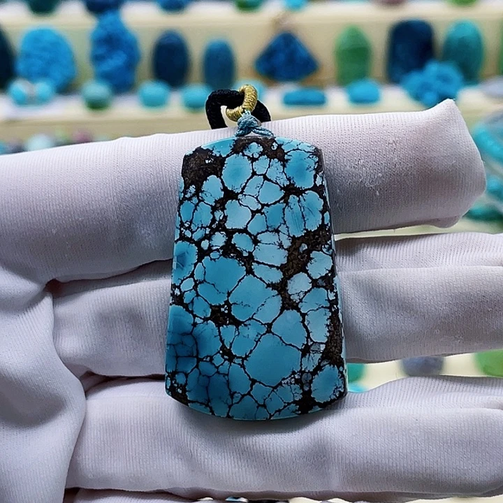 绿松石未镶嵌挂件