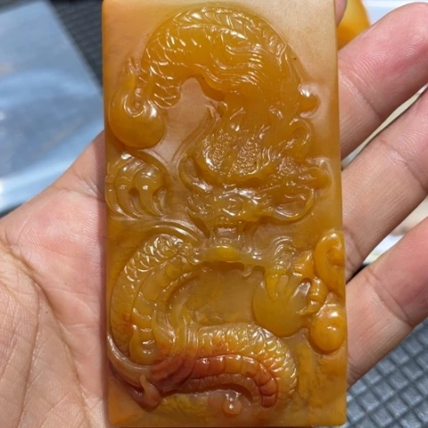 【闪购商品】石英质玉（黄龙玉）未镶嵌颈饰