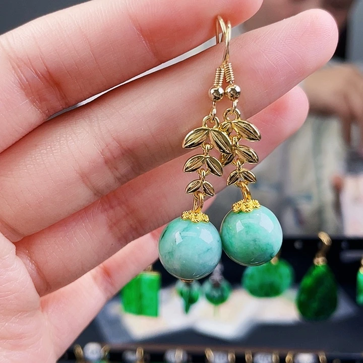 翡翠耳饰未镶嵌饰品