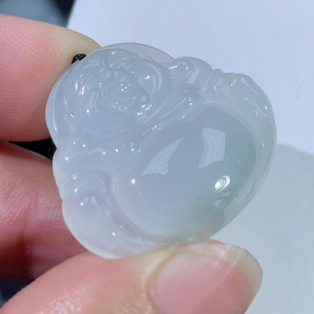 翡翠未镶嵌颈饰佛公