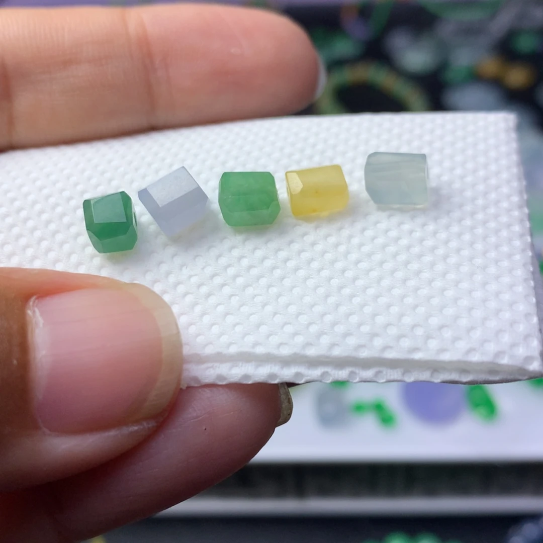 定制翡翠未镶嵌我