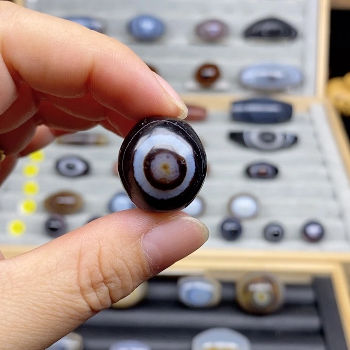 未镶嵌玛瑙/玉髓珠宝奇石