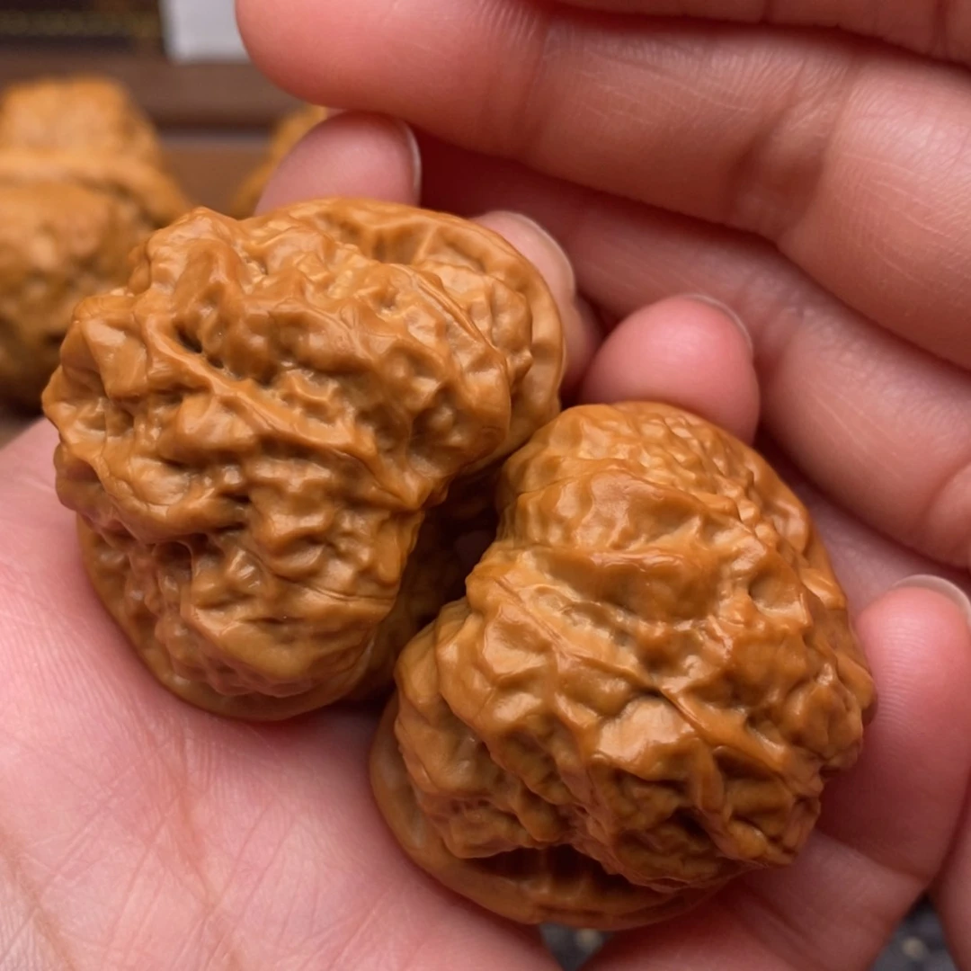 【闪购商品】文玩核桃把件一***瓜边39左右