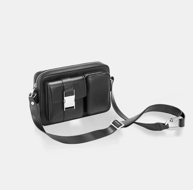 中性风2025新款机能包设计感通勤包单肩斜挎包男包小包女休闲男士