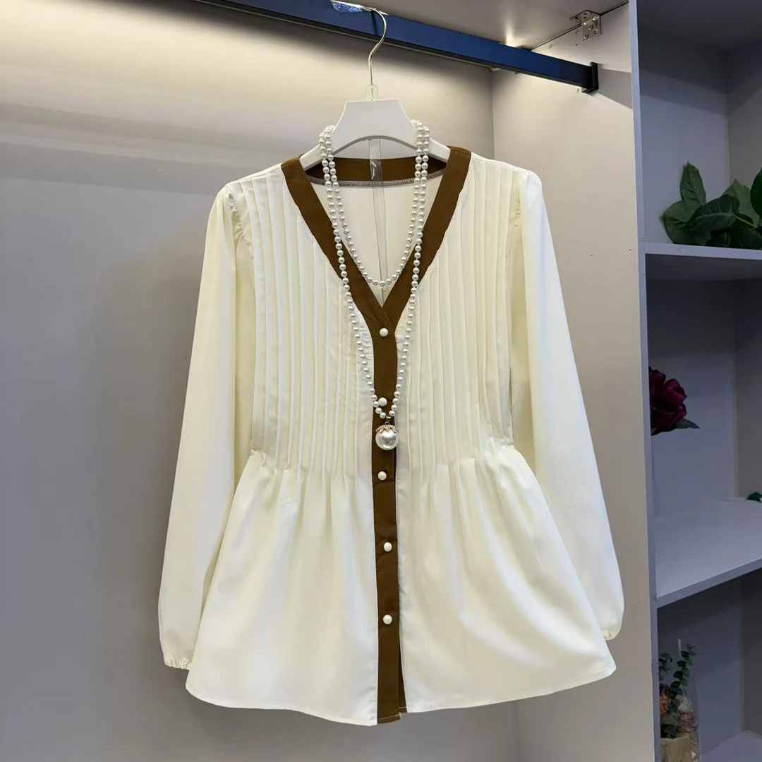 时尚胖MM大码V领褶皱显瘦遮肉韩版百搭休闲衬衫