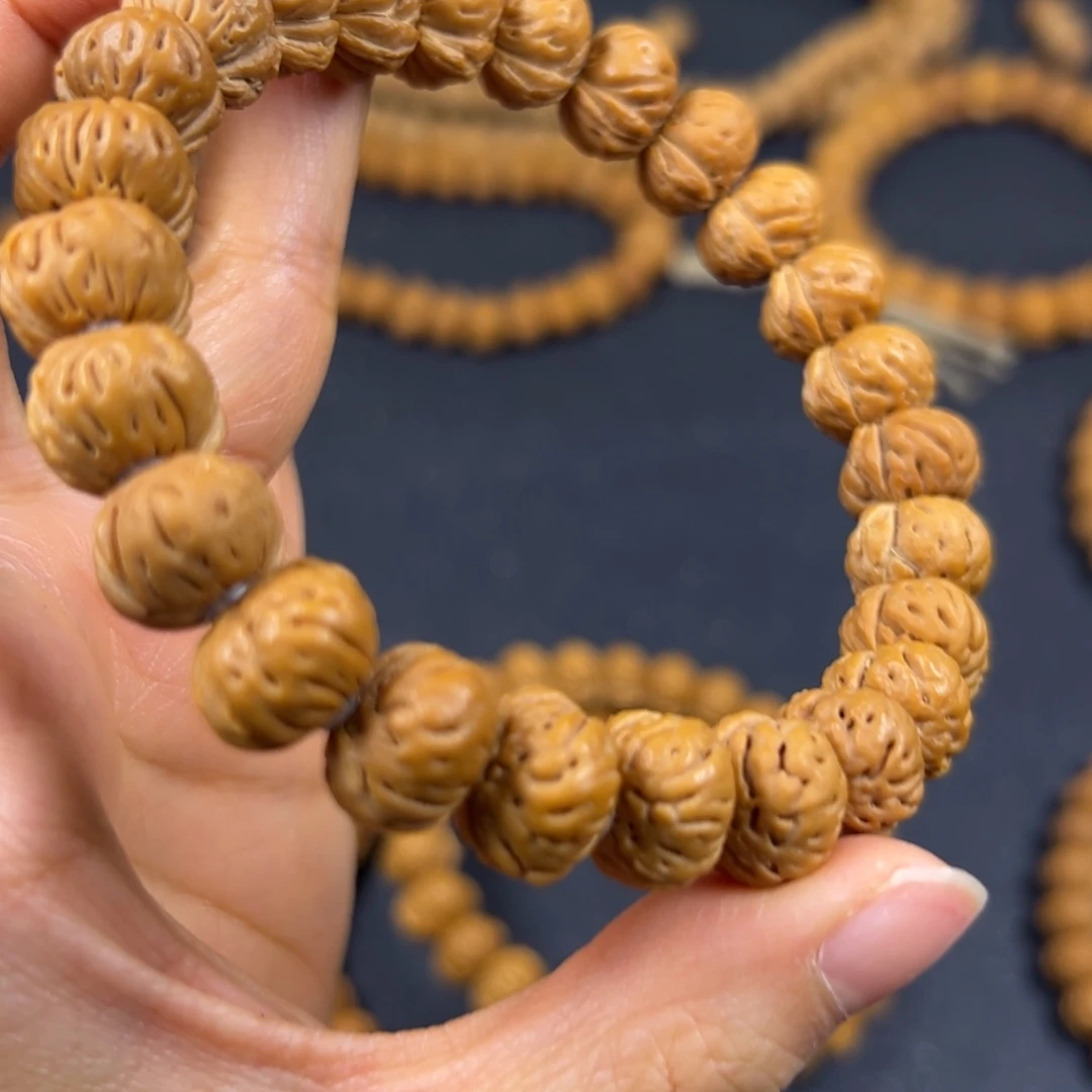 Z***K桃木桃核手串135135135