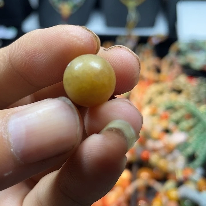 翡翠未镶嵌套链珠子