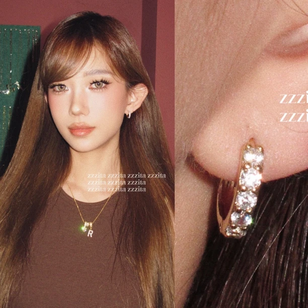 合金合成锆石耳饰 Sparkle Hoop•满分搭配～闪钻小圈圈耳扣