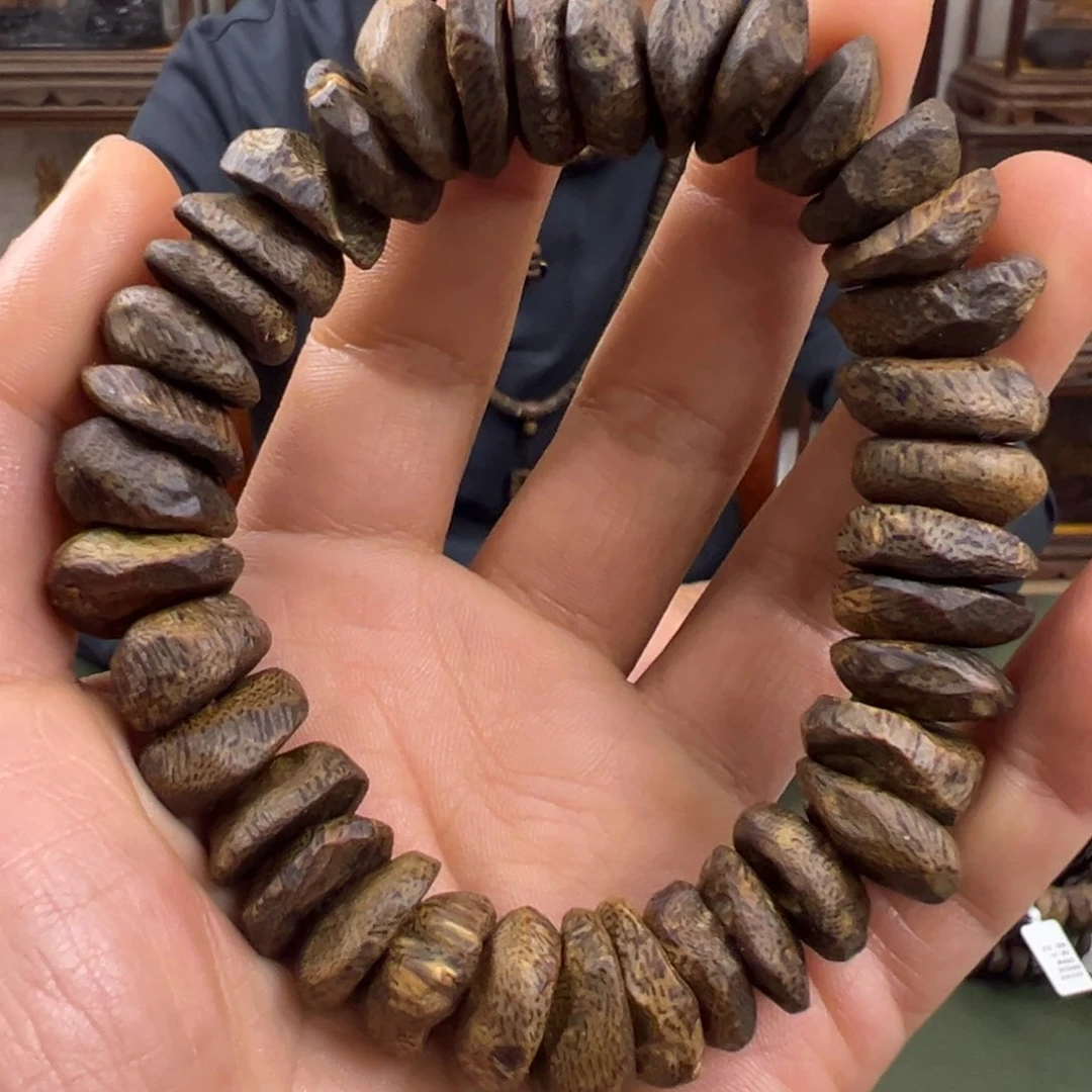 沉香手串透顶绿沉水包壳单圈1.5/32g➕