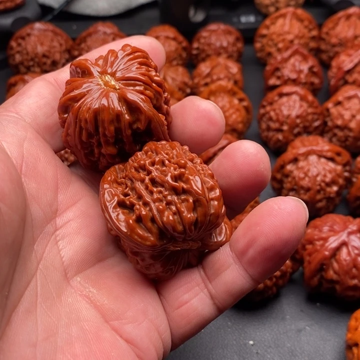 吊坠文玩核桃木****制四座楼