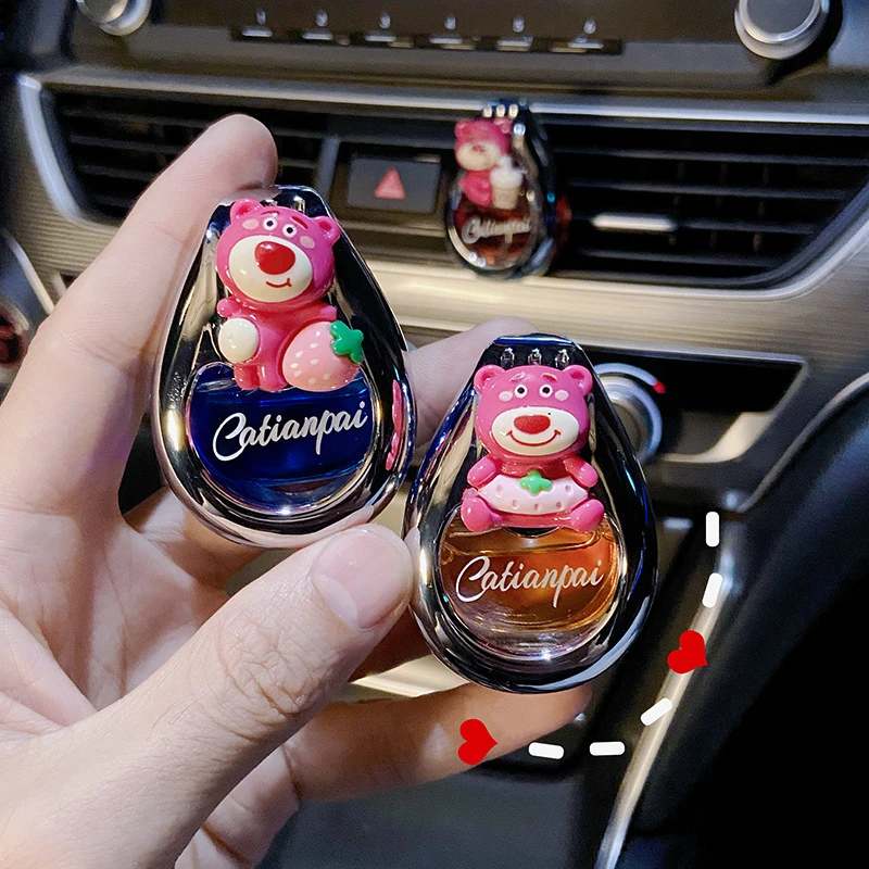 车载香薰2025汽车香水出风口装饰可爱熊车内香氛摆件车用持久淡香