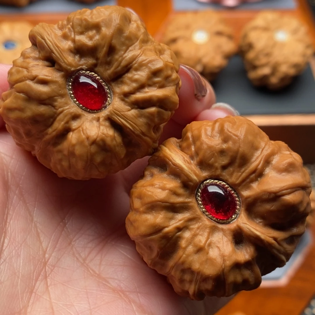 文玩核桃把件38尺寸蛤蟆头镶嵌