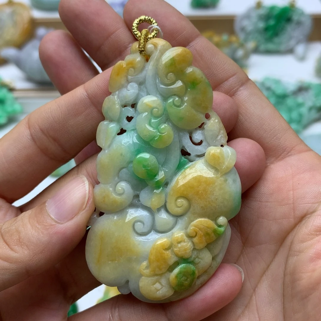 翡翠未镶嵌颈饰翡翠