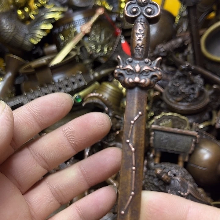 诚信经营精美铜器