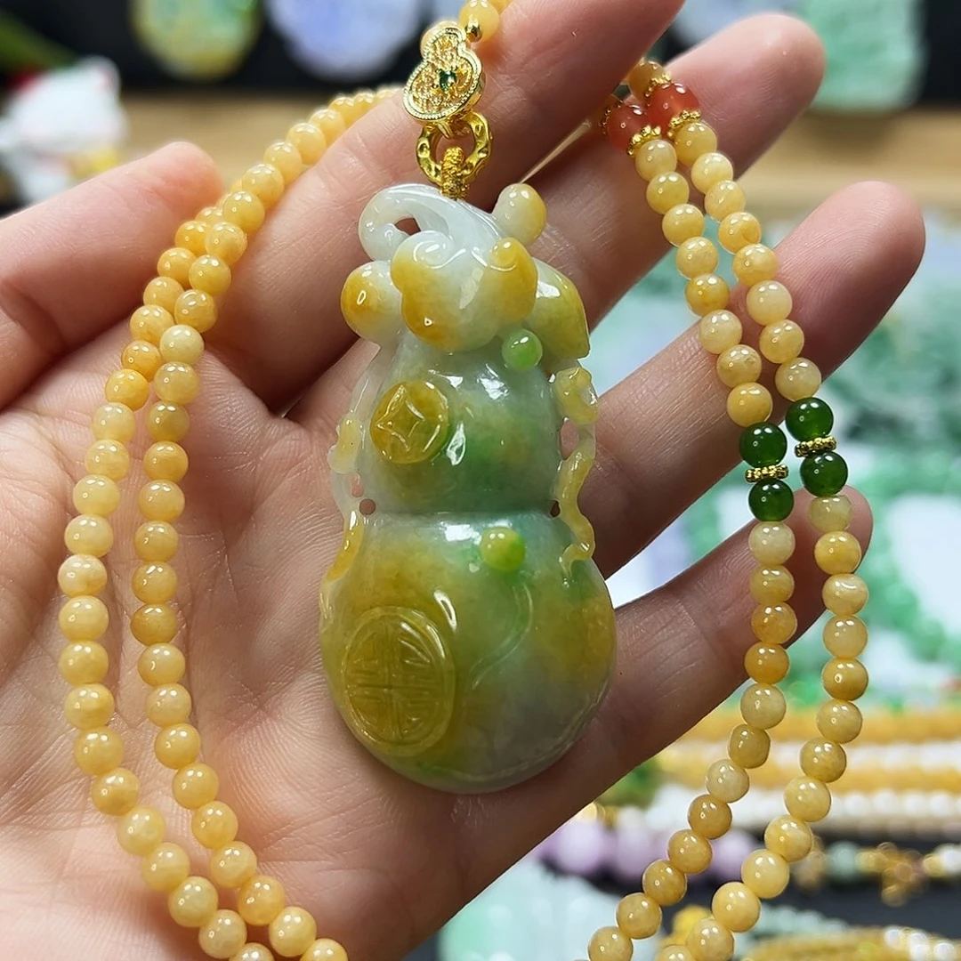 翡翠未镶嵌颈饰吊坠