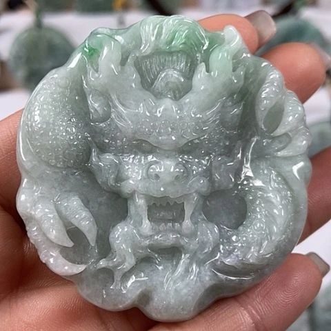 翡翠颈饰未镶嵌龙行天下福利