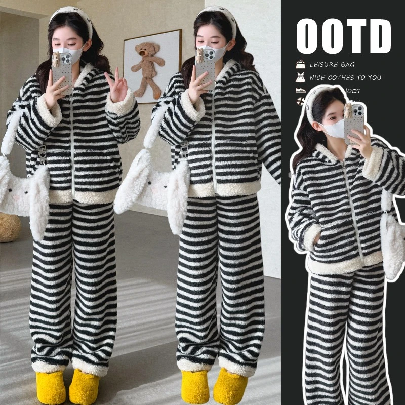 孕妇装2025秋冬法兰绒大码加厚加绒珊瑚绒条纹连帽家居服冬天套装