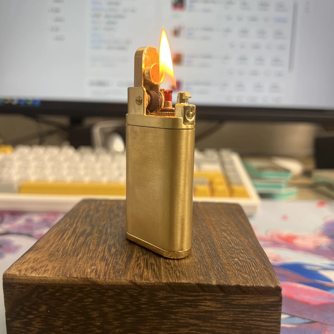 (直播专享)豫邦光板黄铜煤油打火机手工机精雕创意高档弹射点火男