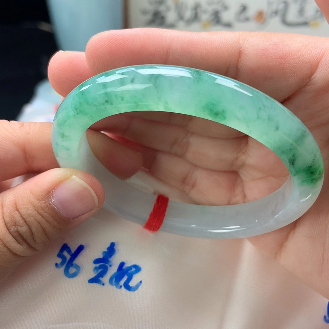 未镶嵌手镯翡翠72号特色镯