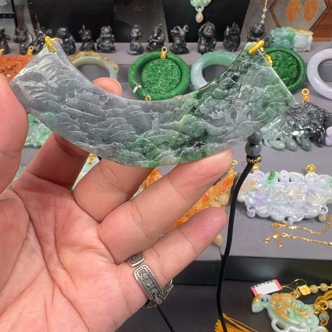 翡翠颈饰未镶嵌仿古