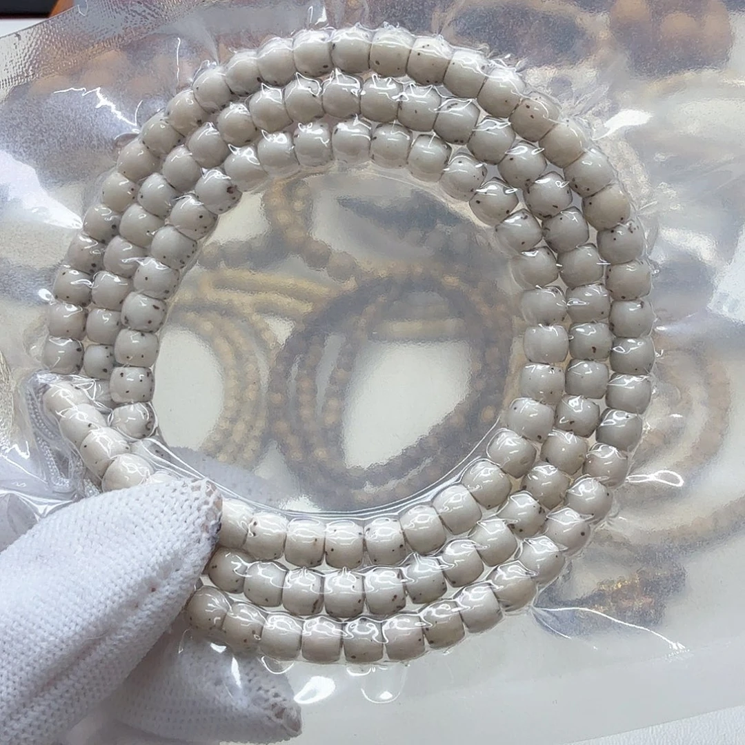 梓***鑫星月菩提手串19一物一图冰白针尖星通体6左右108