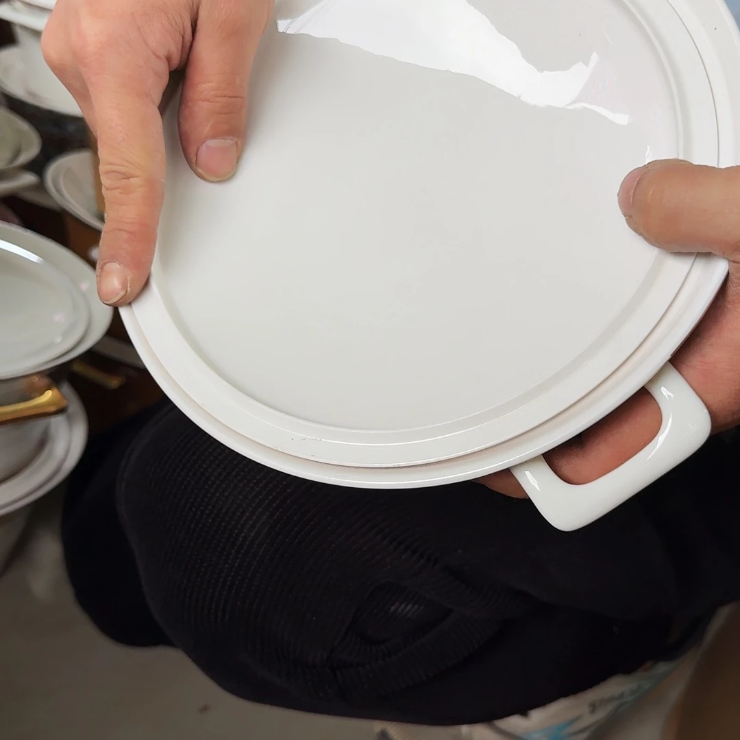 T***艳陶摆件骨瓷餐具家用高温巴