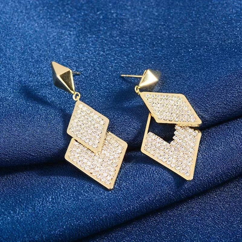 铜合金耳饰 2025小众设计感满锆礼服耳饰流苏高级感夸张耳环C314