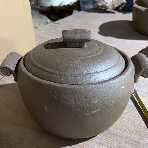 微瑕，明火，口径19高度12，2L