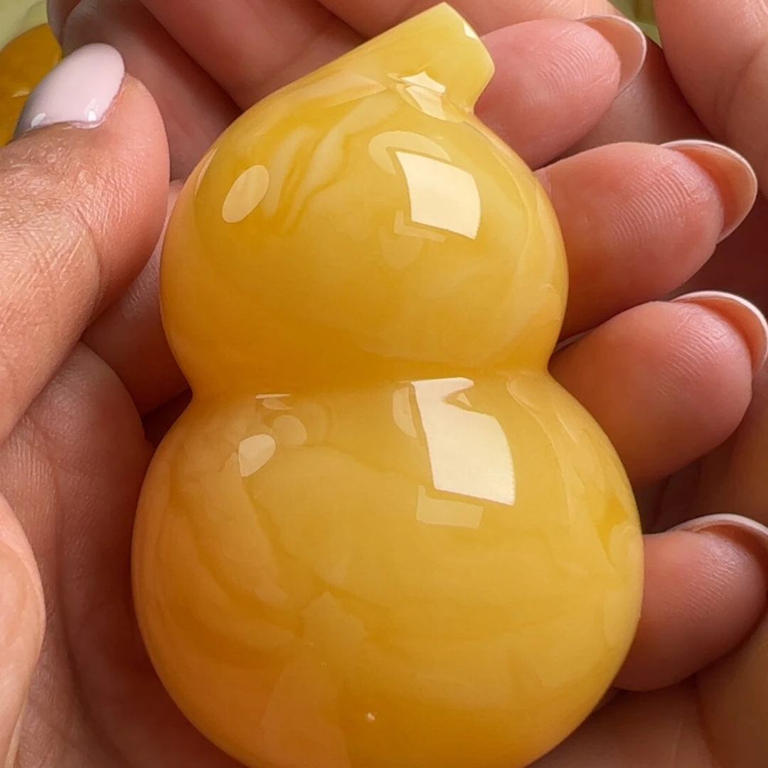 蜜蜡吊坠(不含链)未镶嵌无烤色无优化无补胶无煮蜜无覆膜无辐照