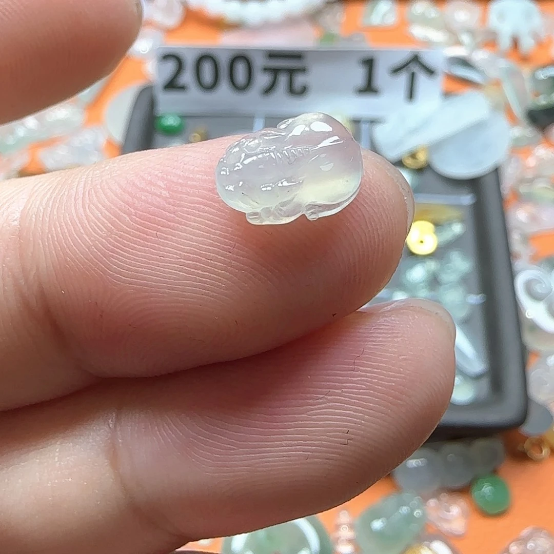 定制翡翠未镶嵌翡翠