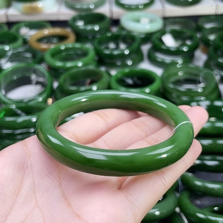 和田玉（碧玉）手镯未镶嵌