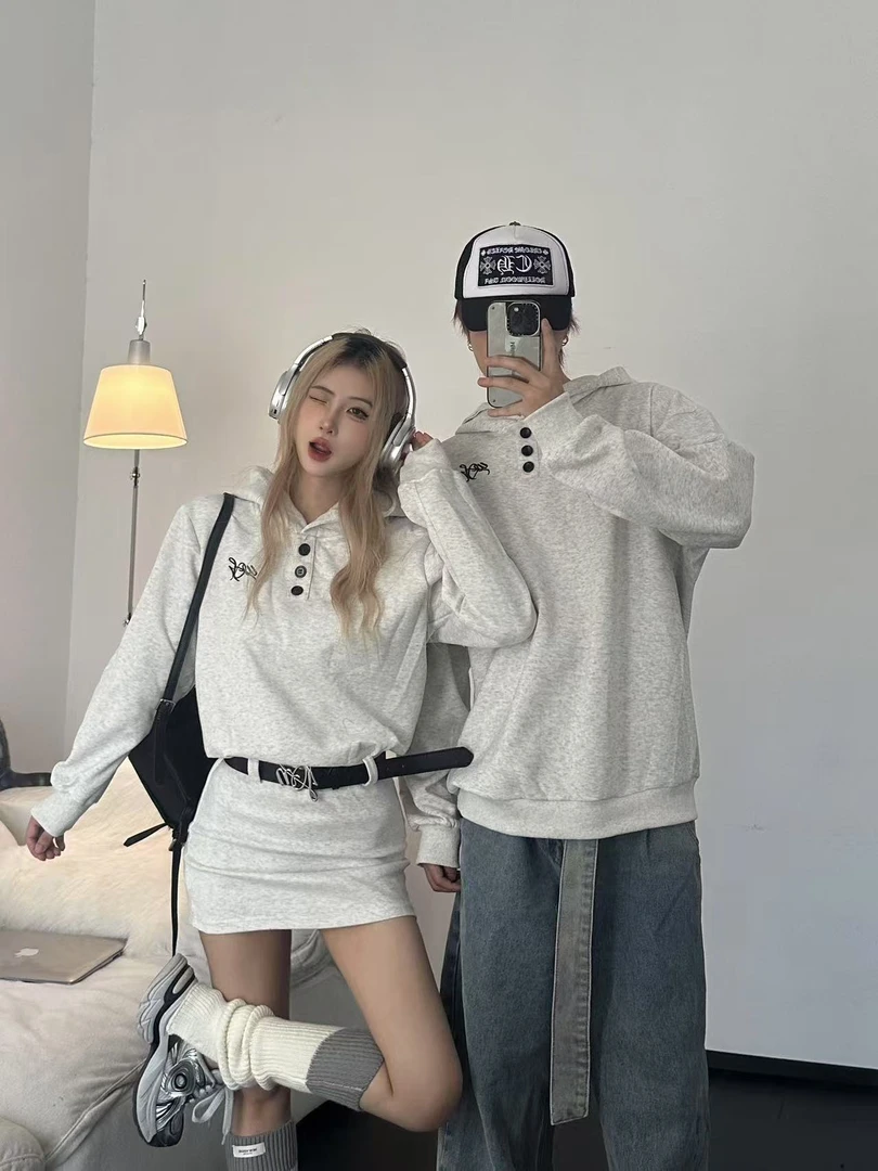 情侣装秋季长袖连帽常规款卫衣刺绣连衣裙百搭时尚休闲男卫衣潮